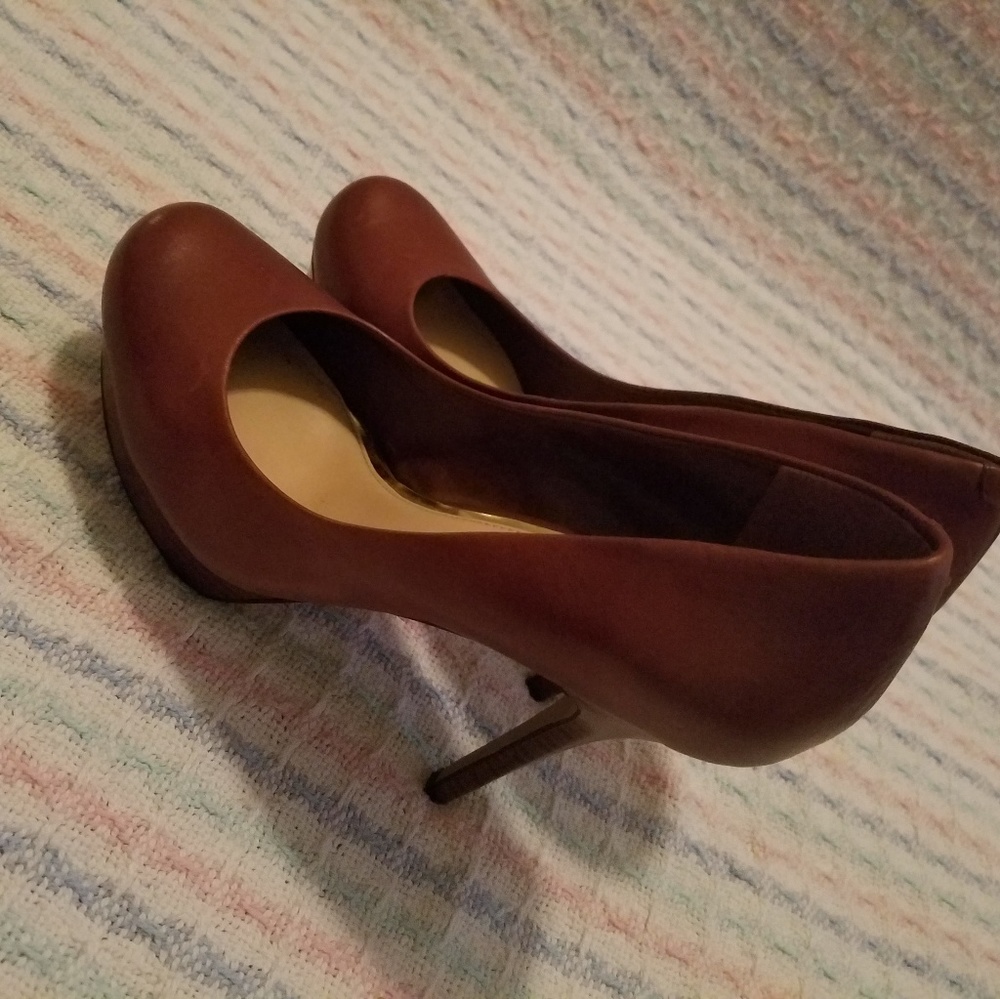 Jessica Simpson heels